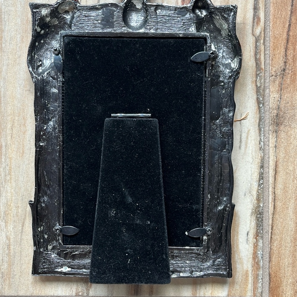 Enamel Parrot Picture Frame - Picture 11 of 11